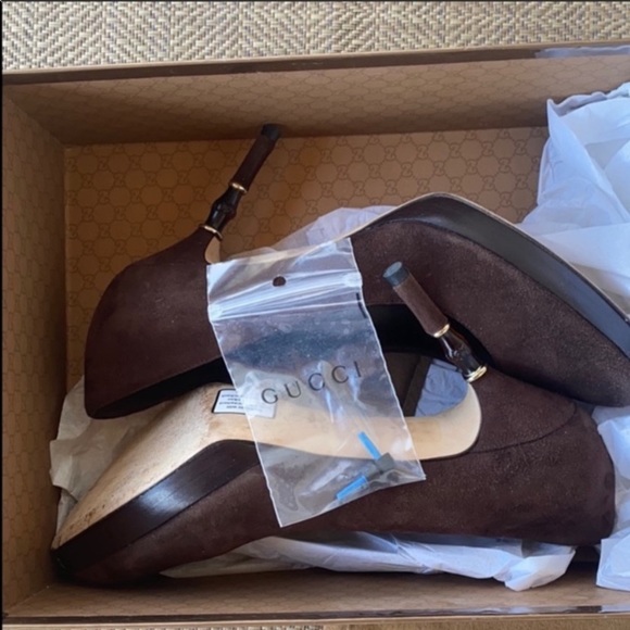 Gucci brown pumps has gorgeous bamboo heel 5.5 box included - Picture 5 of 6